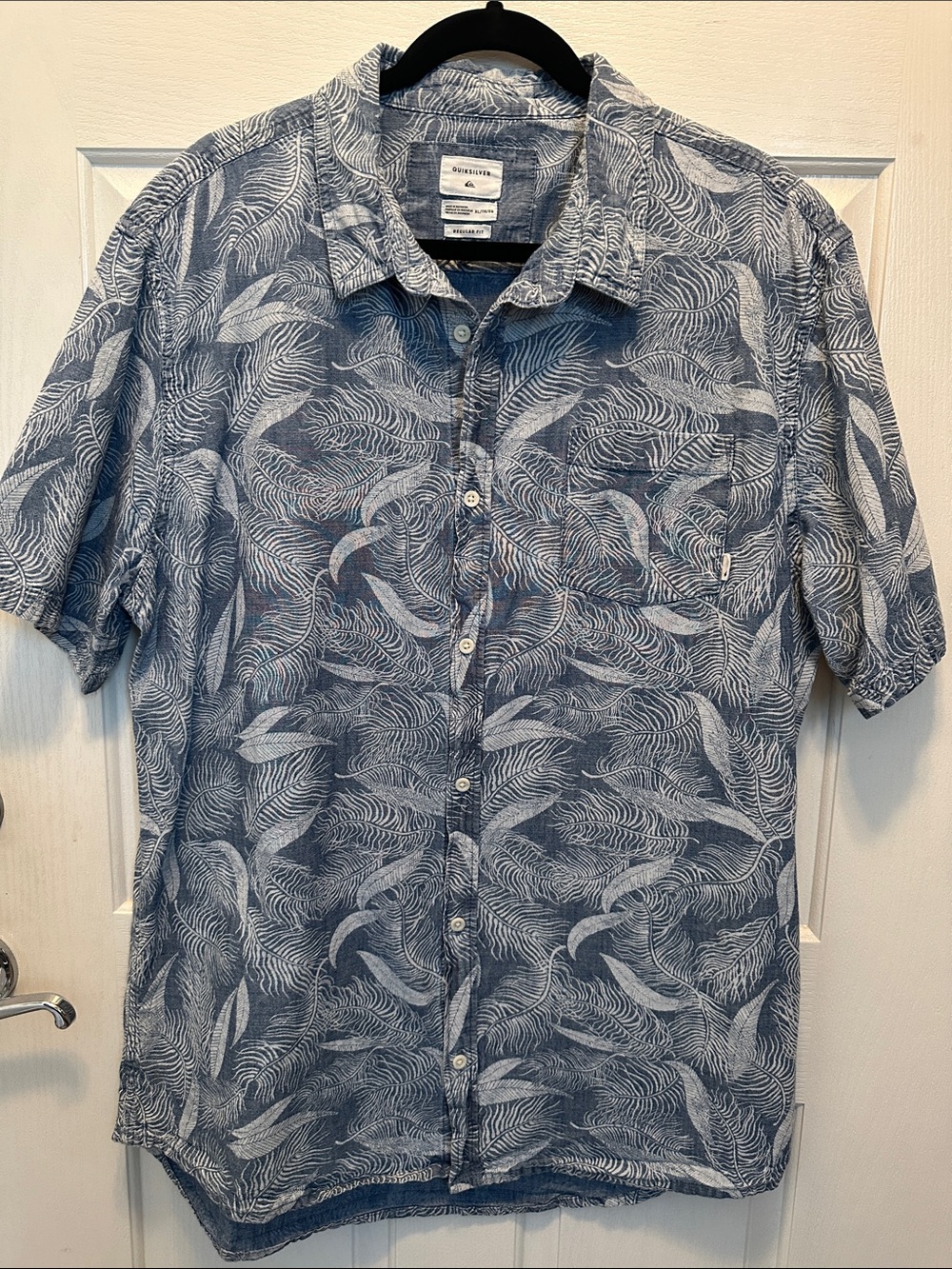 Quiksilver 100% Cotton Reg Fit Leaf-Print Short Sleeve Button Shirt Size XL